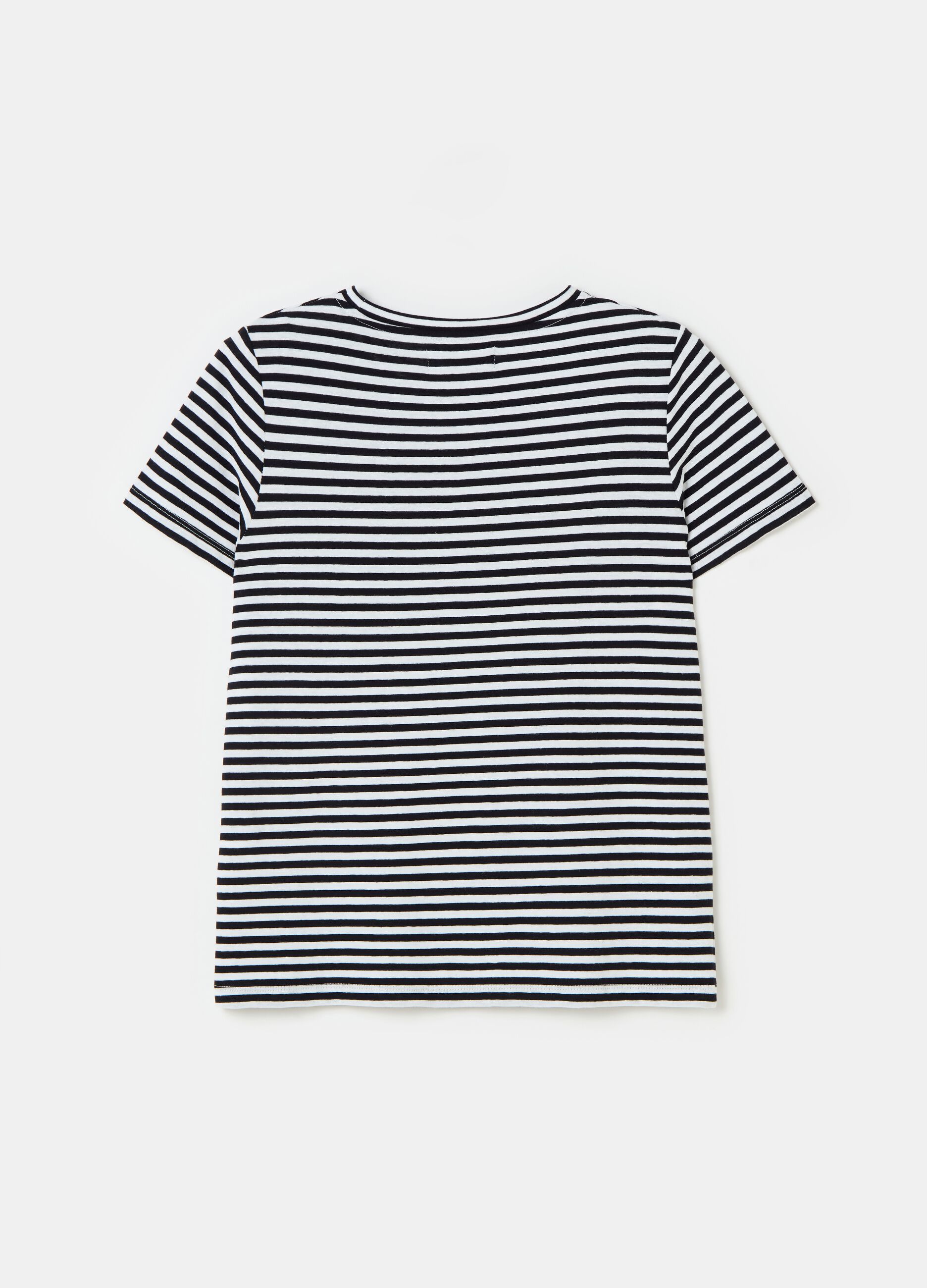 Contemporary striped T-shirt_4