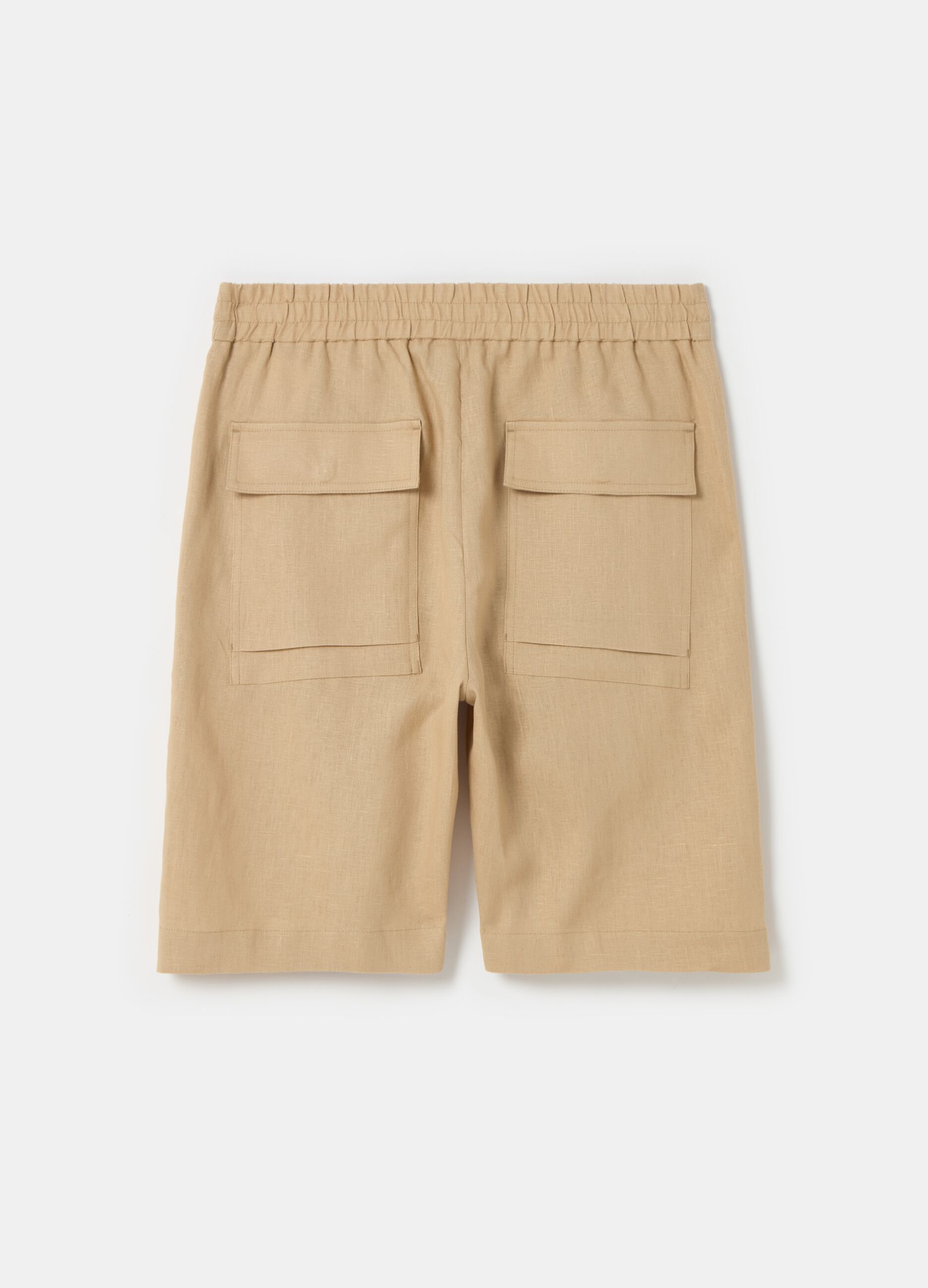 Contemporary Bermuda shorts in linen_4