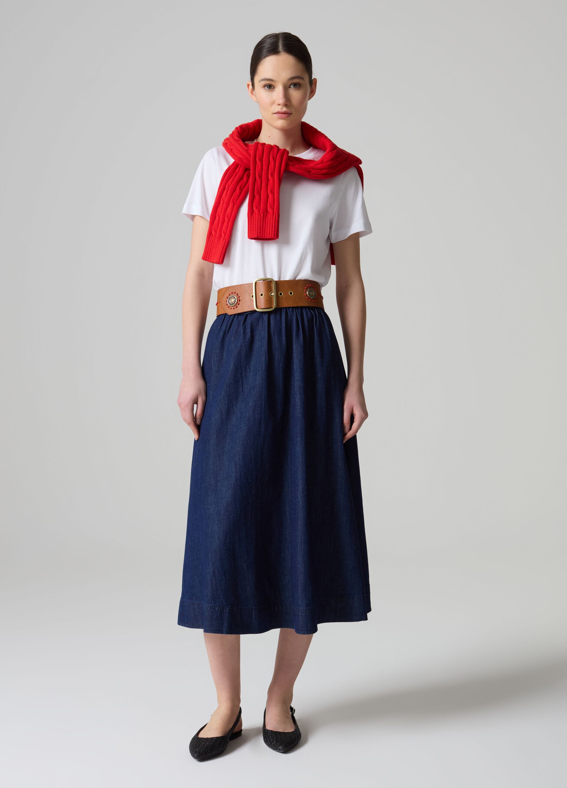 Full midi skirt in flowing denim_0