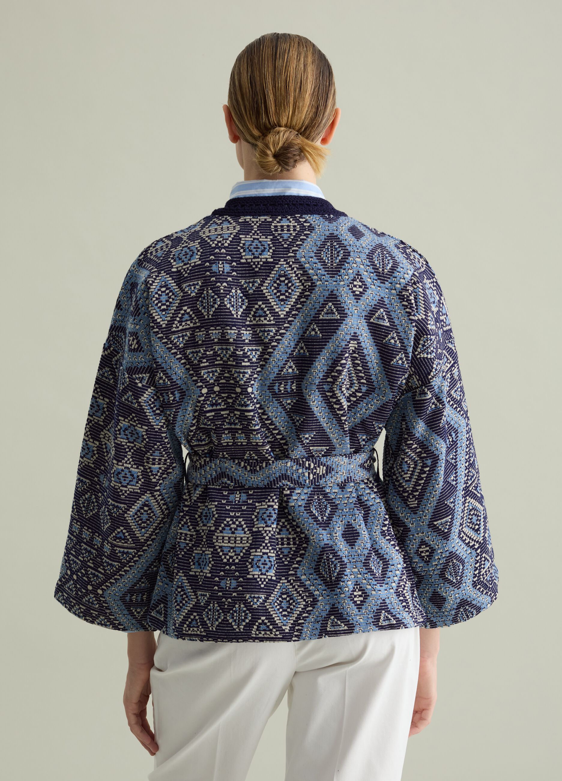 Kimono jacket with geometric jacquard pattern