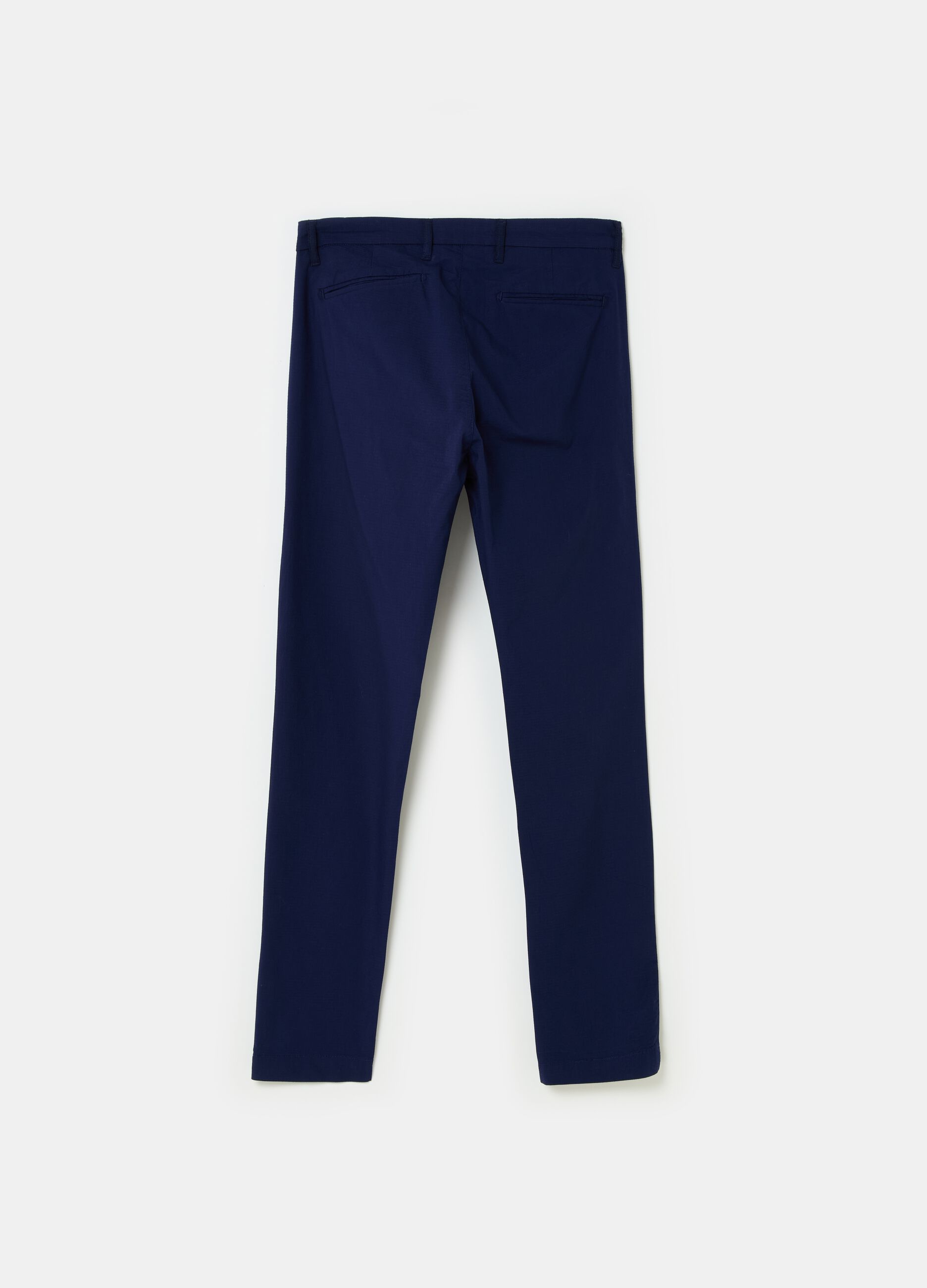 Chino trousers with ripstop weave_4