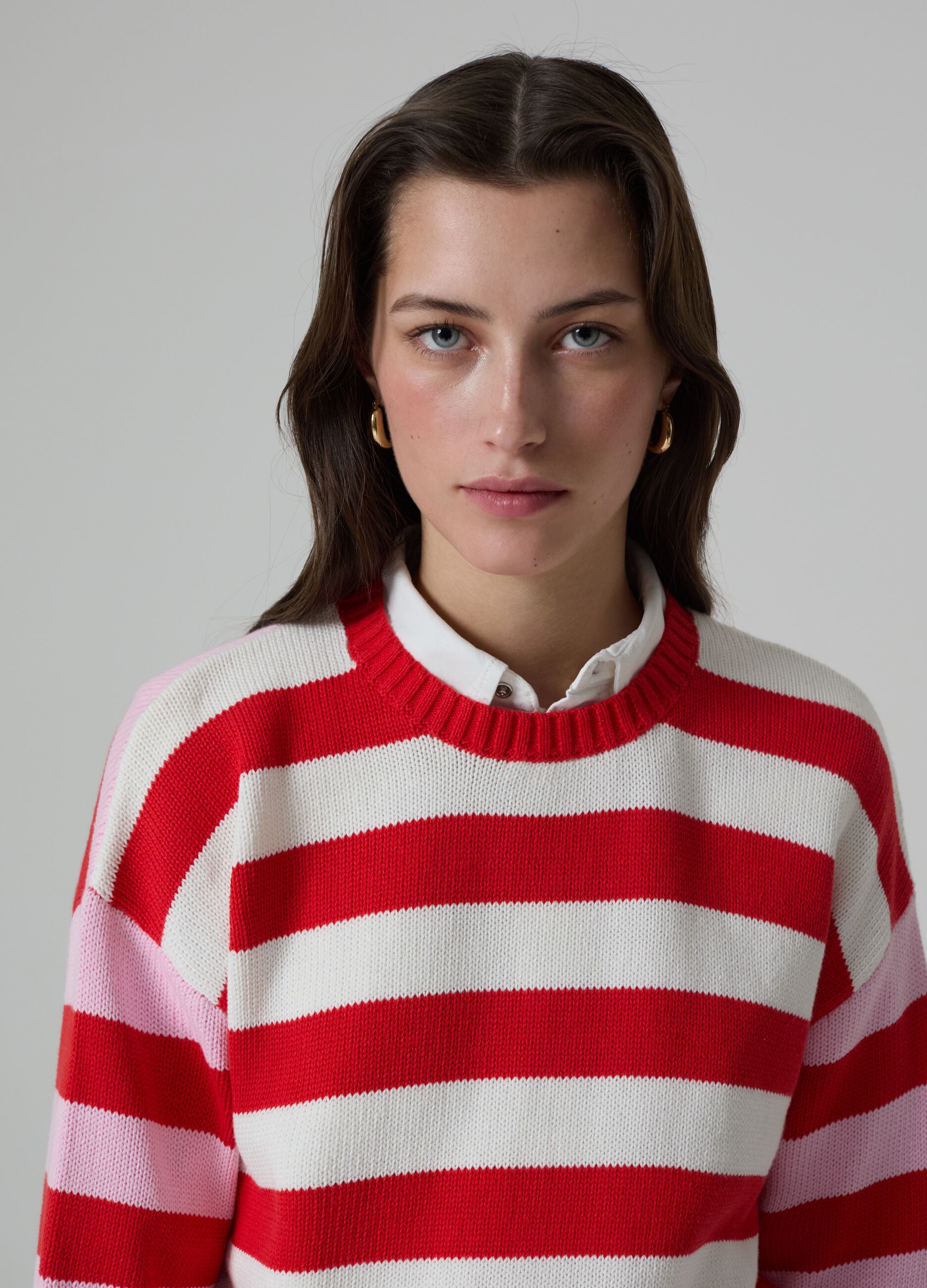 Oversized pullover with multicoloured stripes_2
