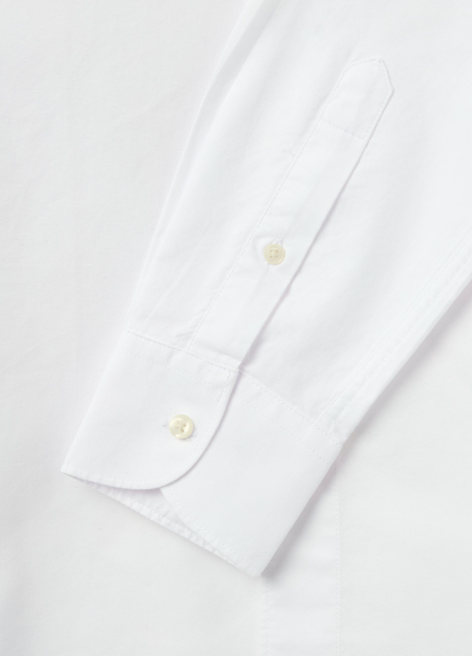 Shirt in solid colour Oxford cotton
