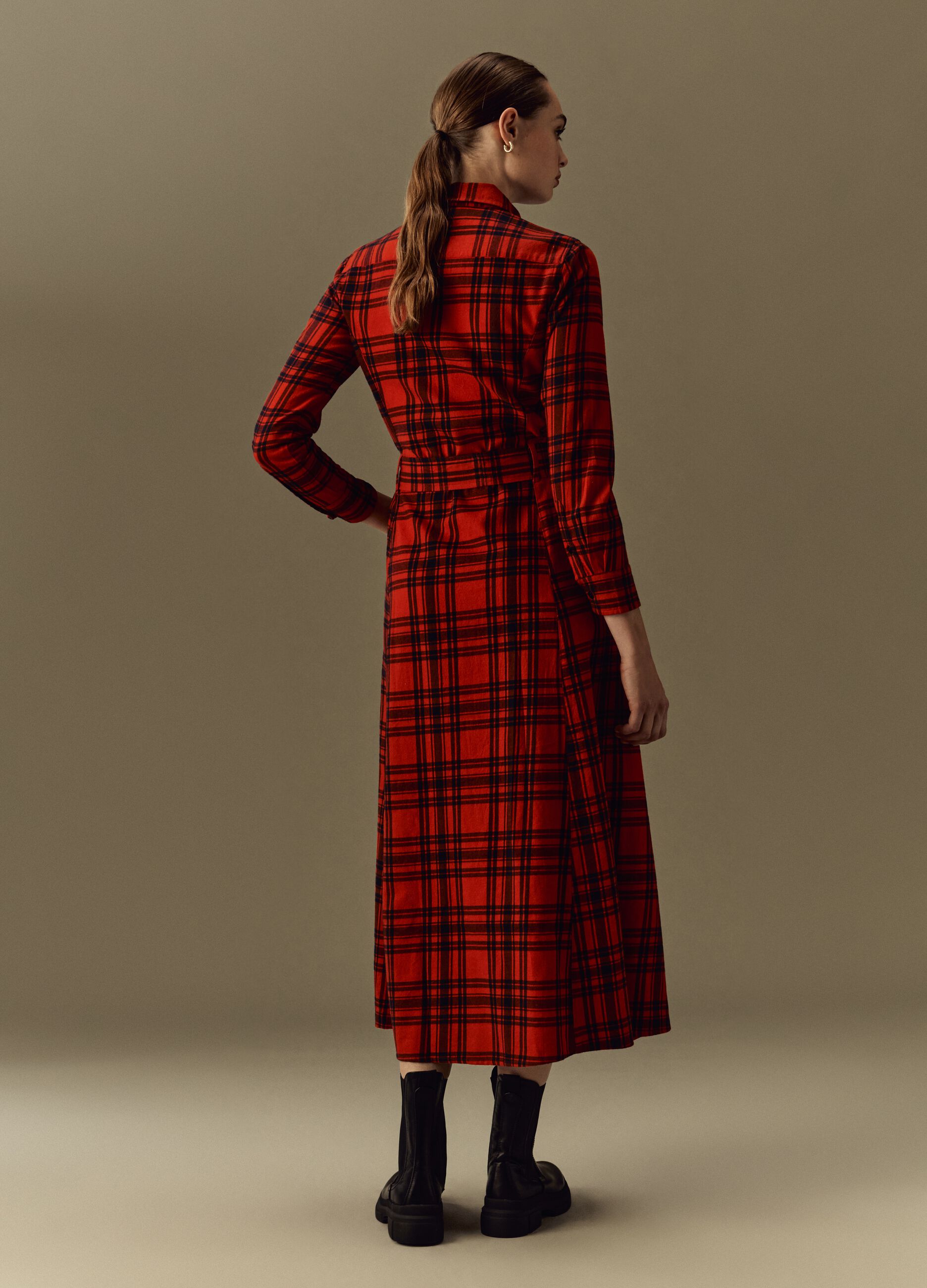 Shirt dress with belt