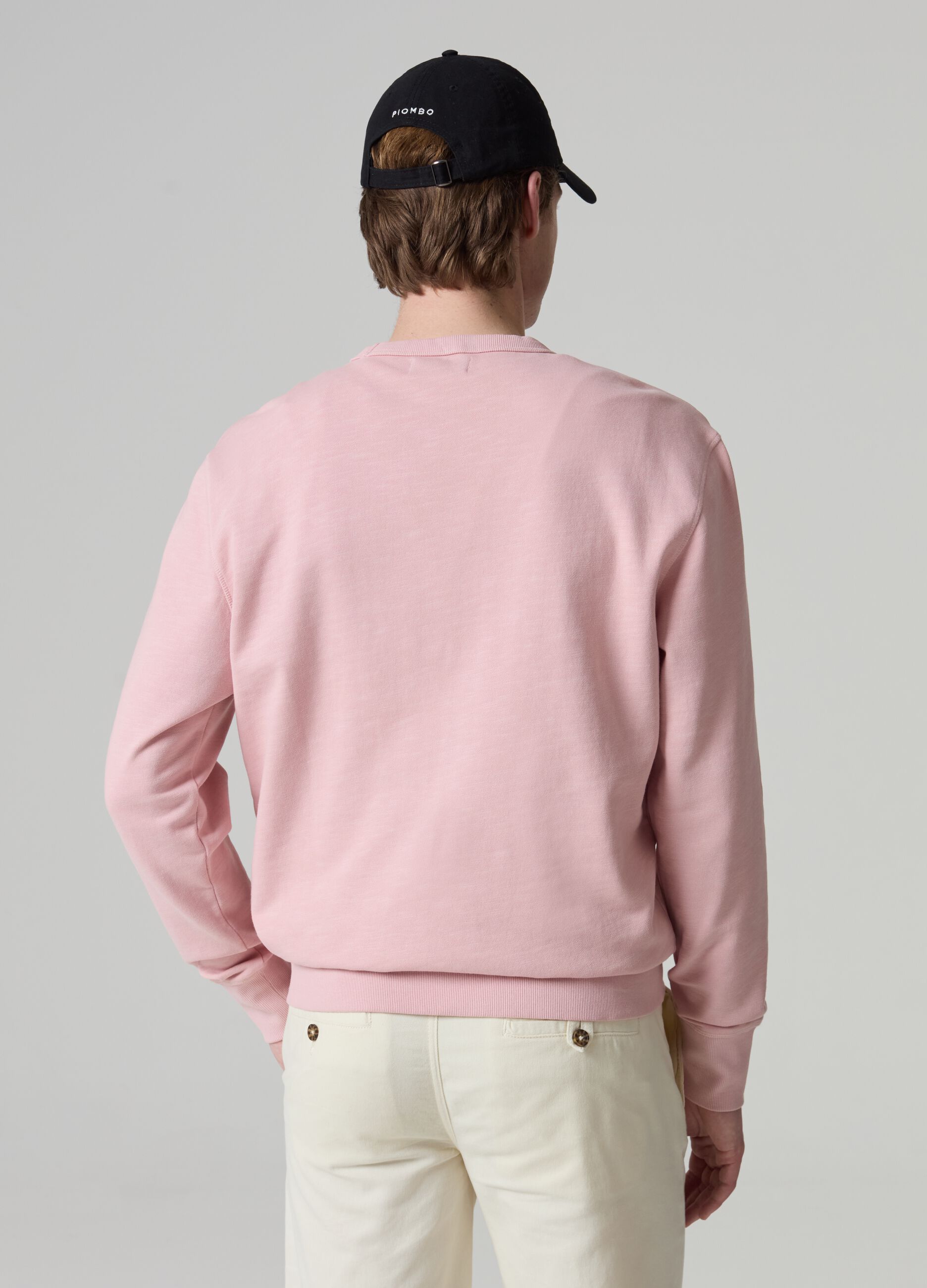 Sweatshirt with round neck and V detail_2