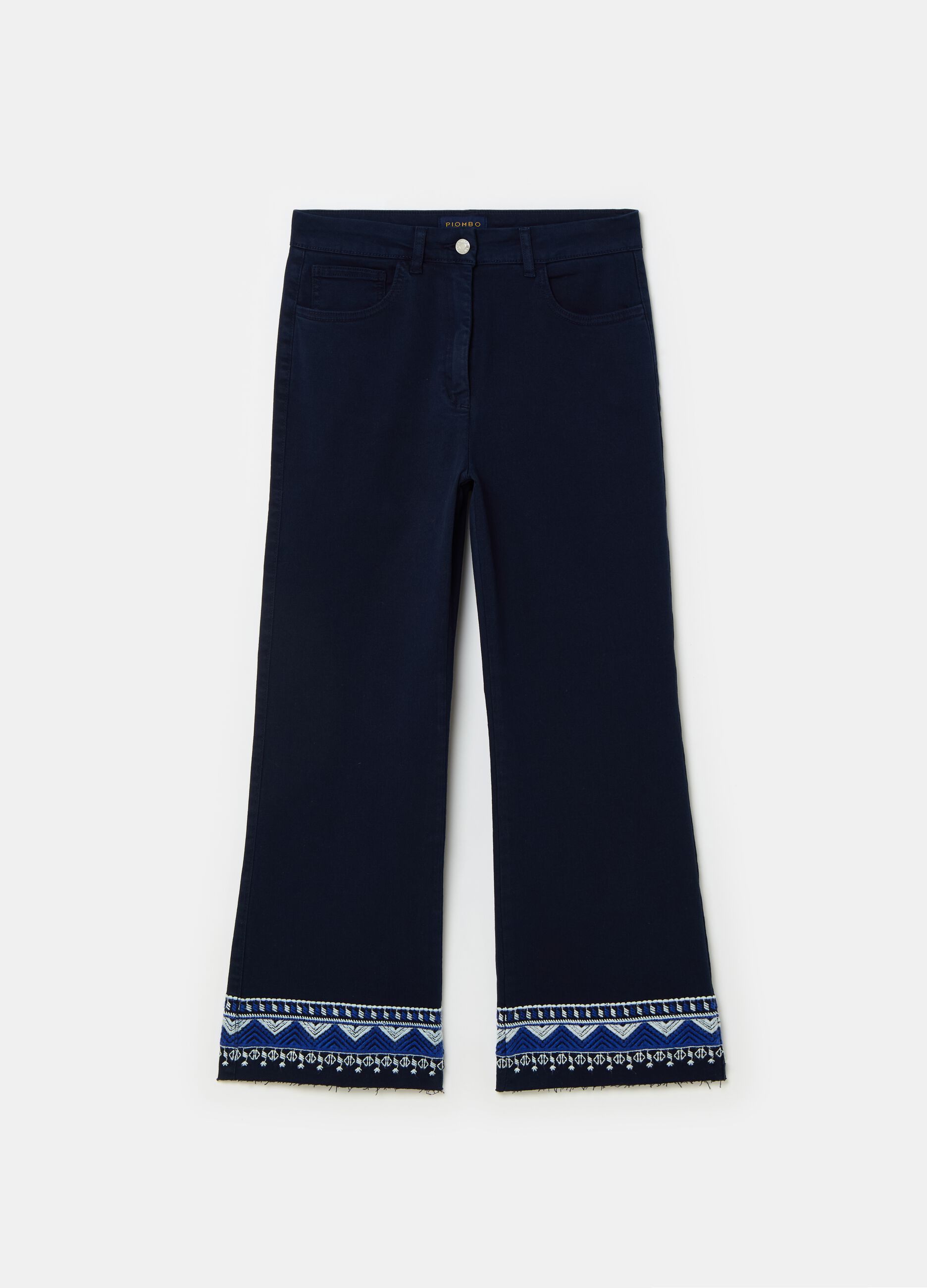Vaqueros wide leg con bordados étnicos_3