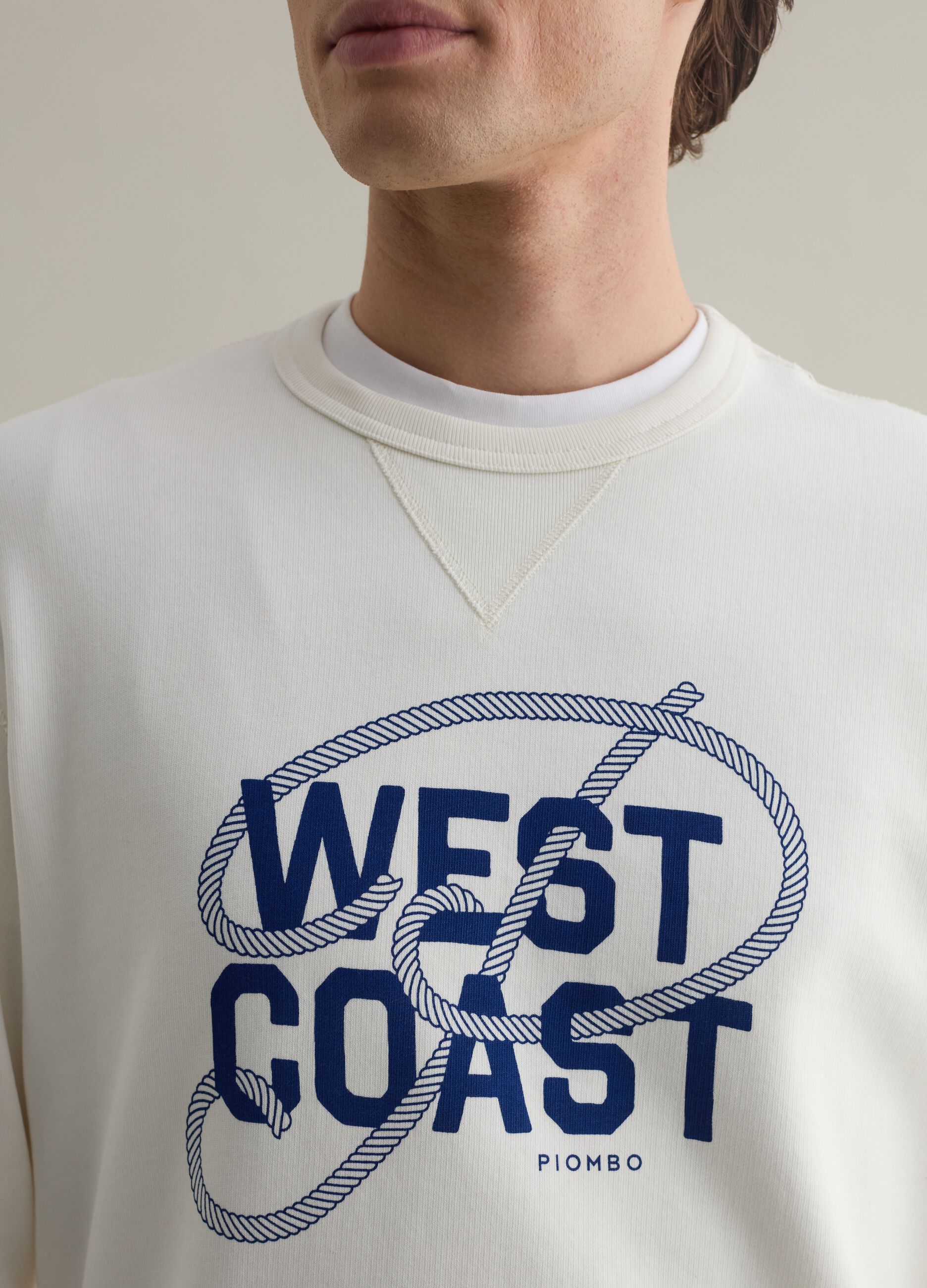 Sweatshirt with round neck and print