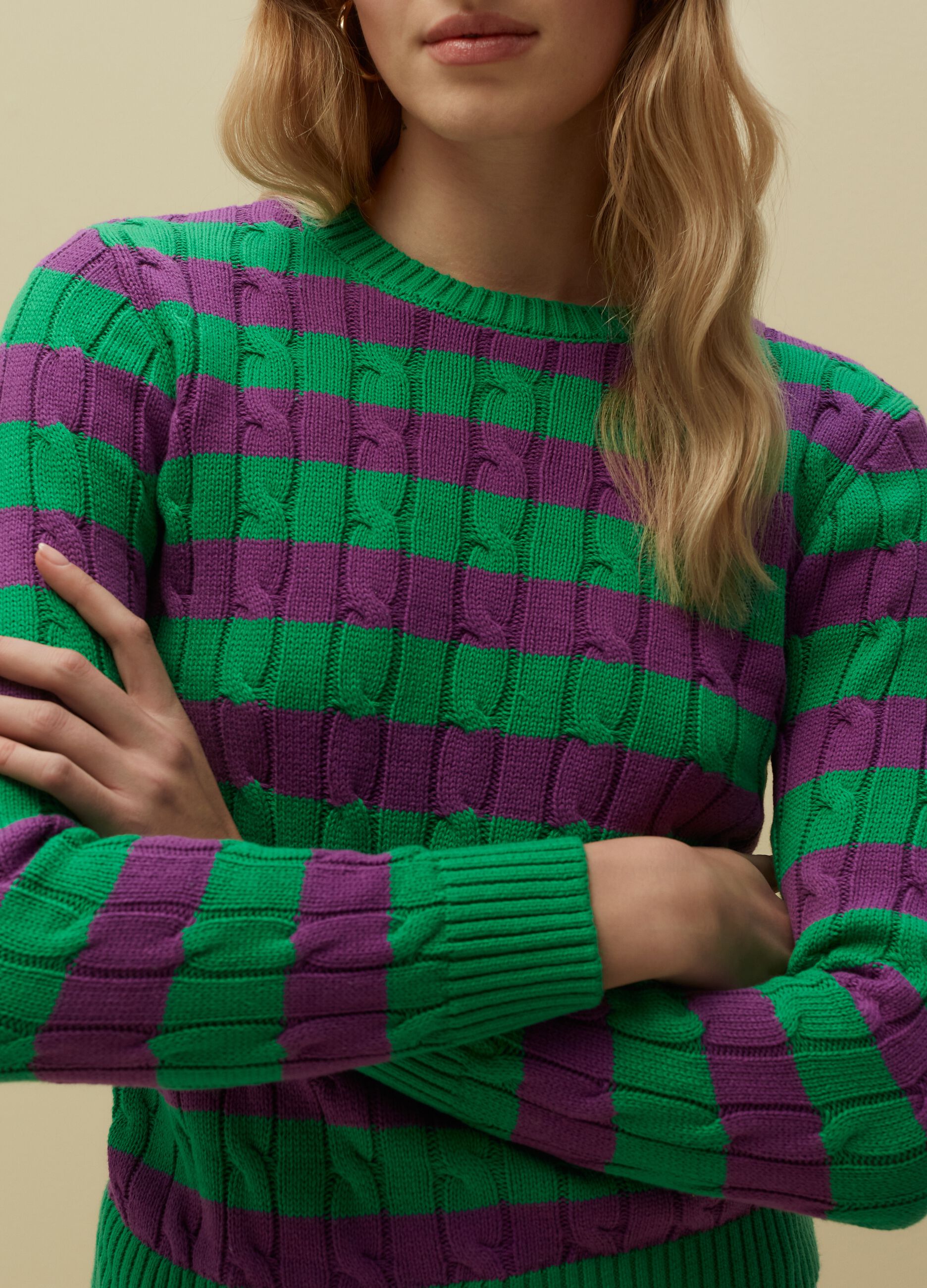 Striped pullover with ribbed design_1