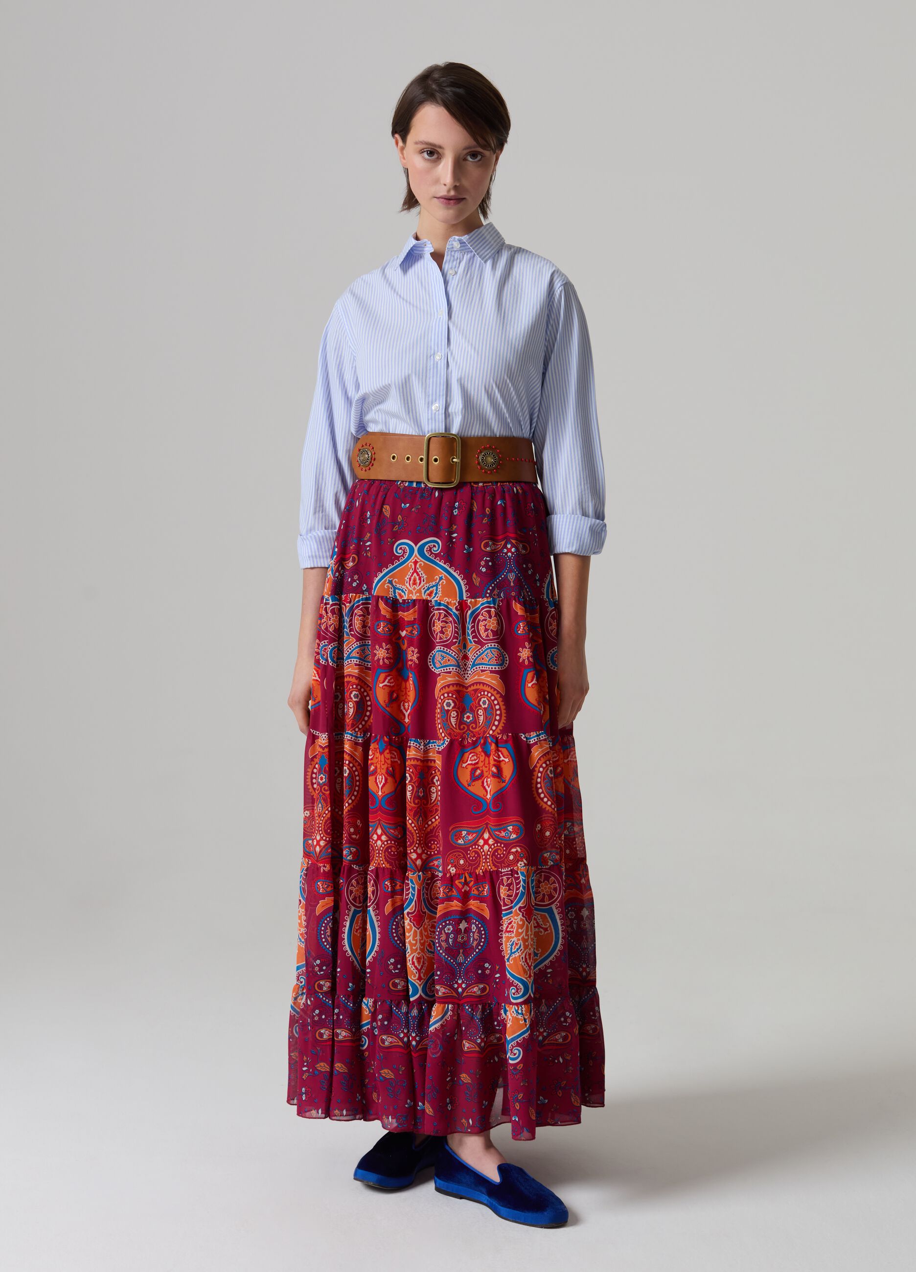 Long tiered skirt with folk print_0