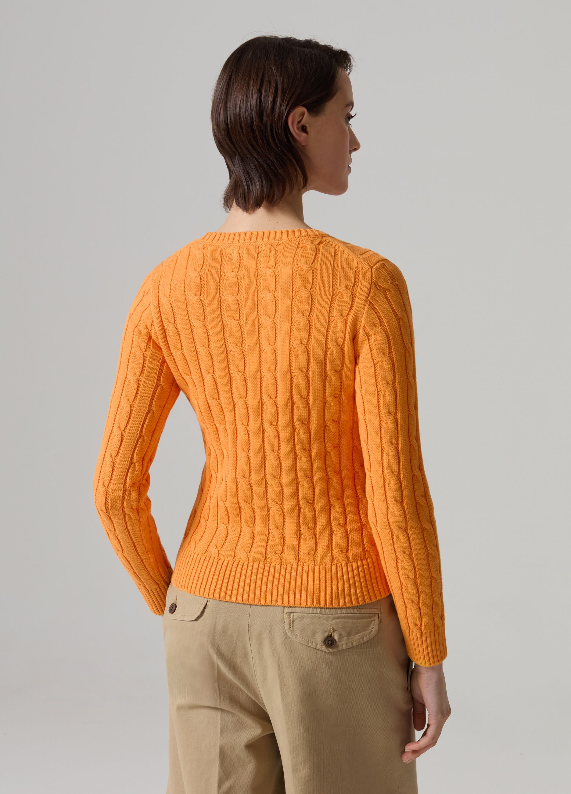 Ribbed pullover with cable-knit design