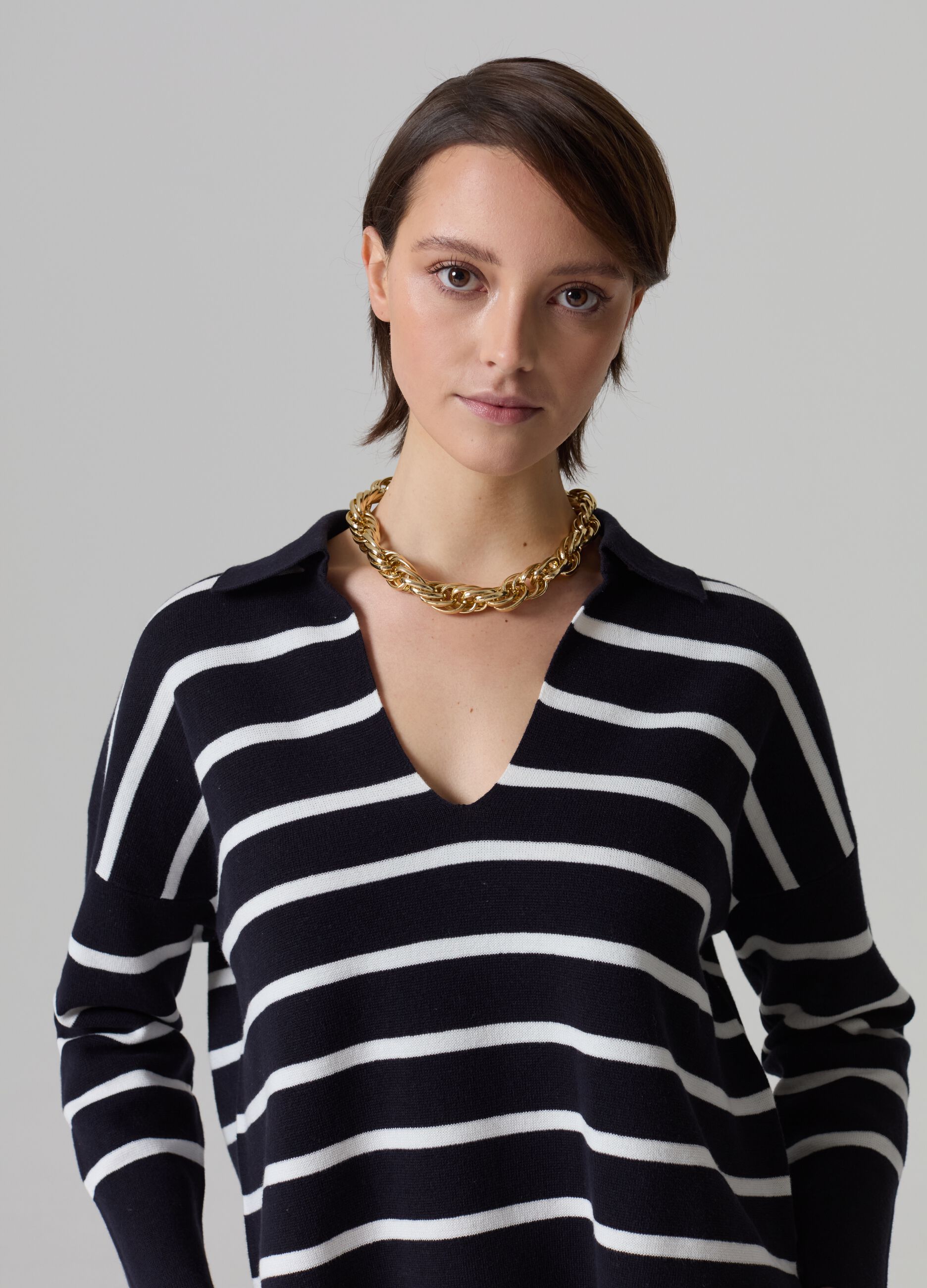 Striped oversized top with polo neck_0