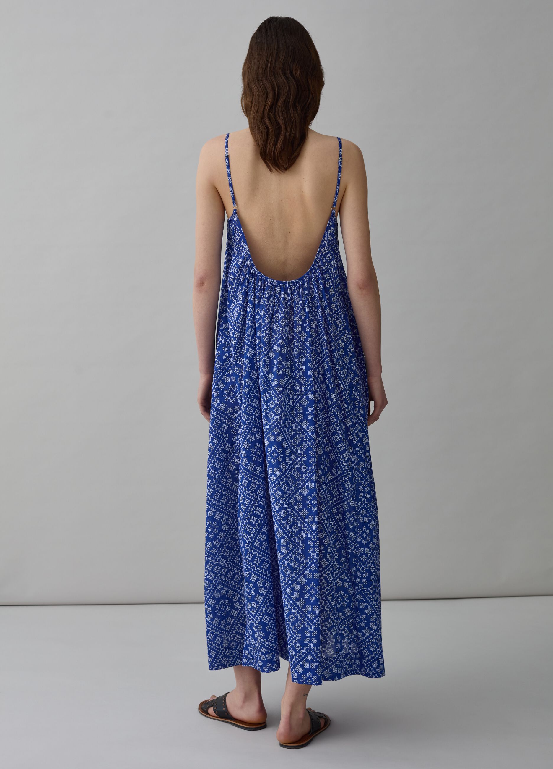 Vestido largo estampado con espalda descubierta_2