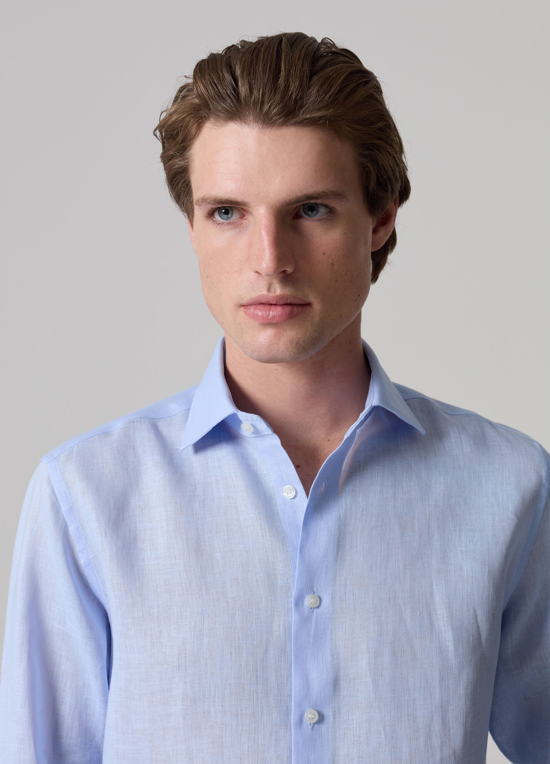 Contemporary shirt in linen_1