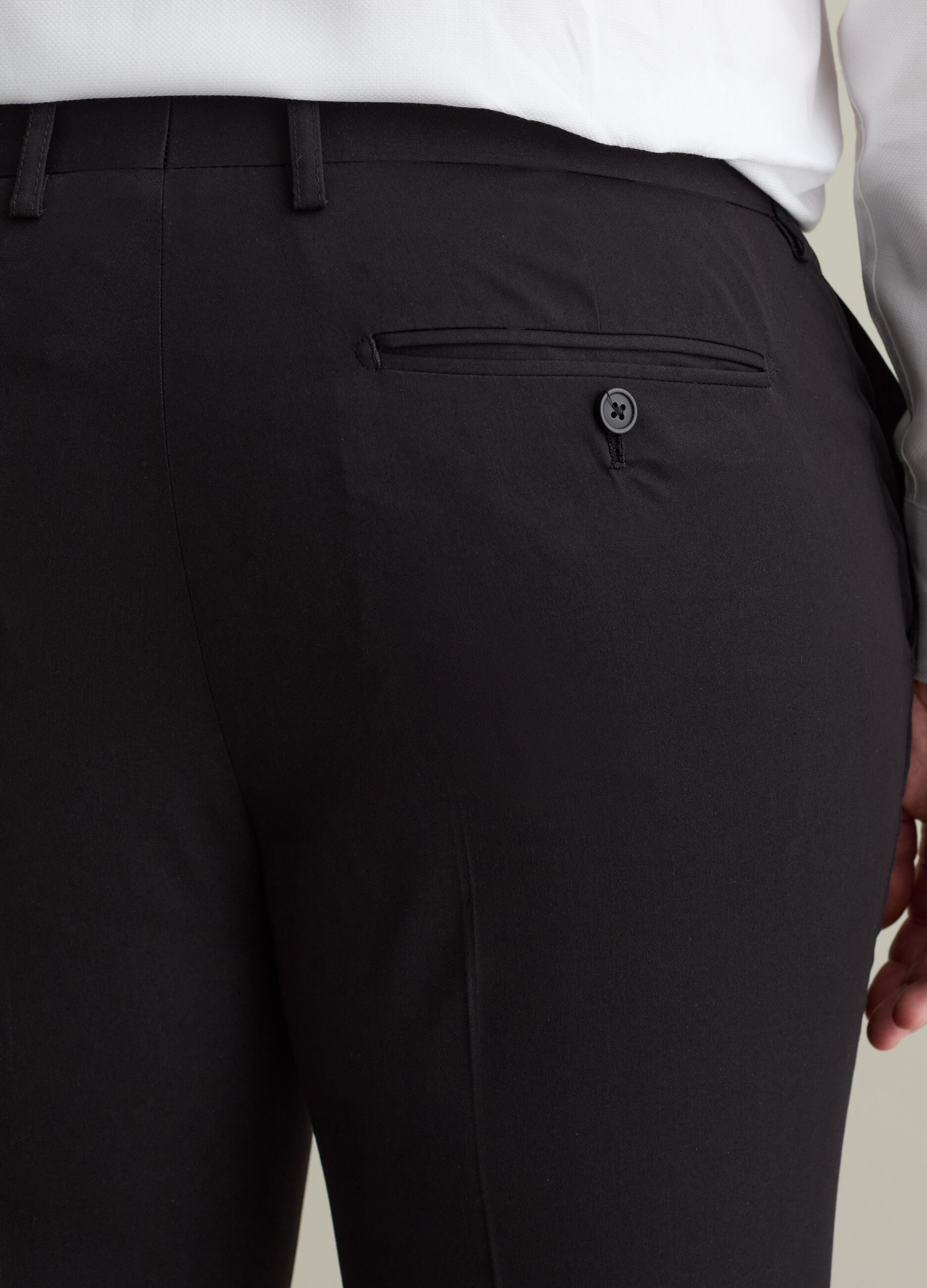 Pantalón de vestir regular fit color liso
