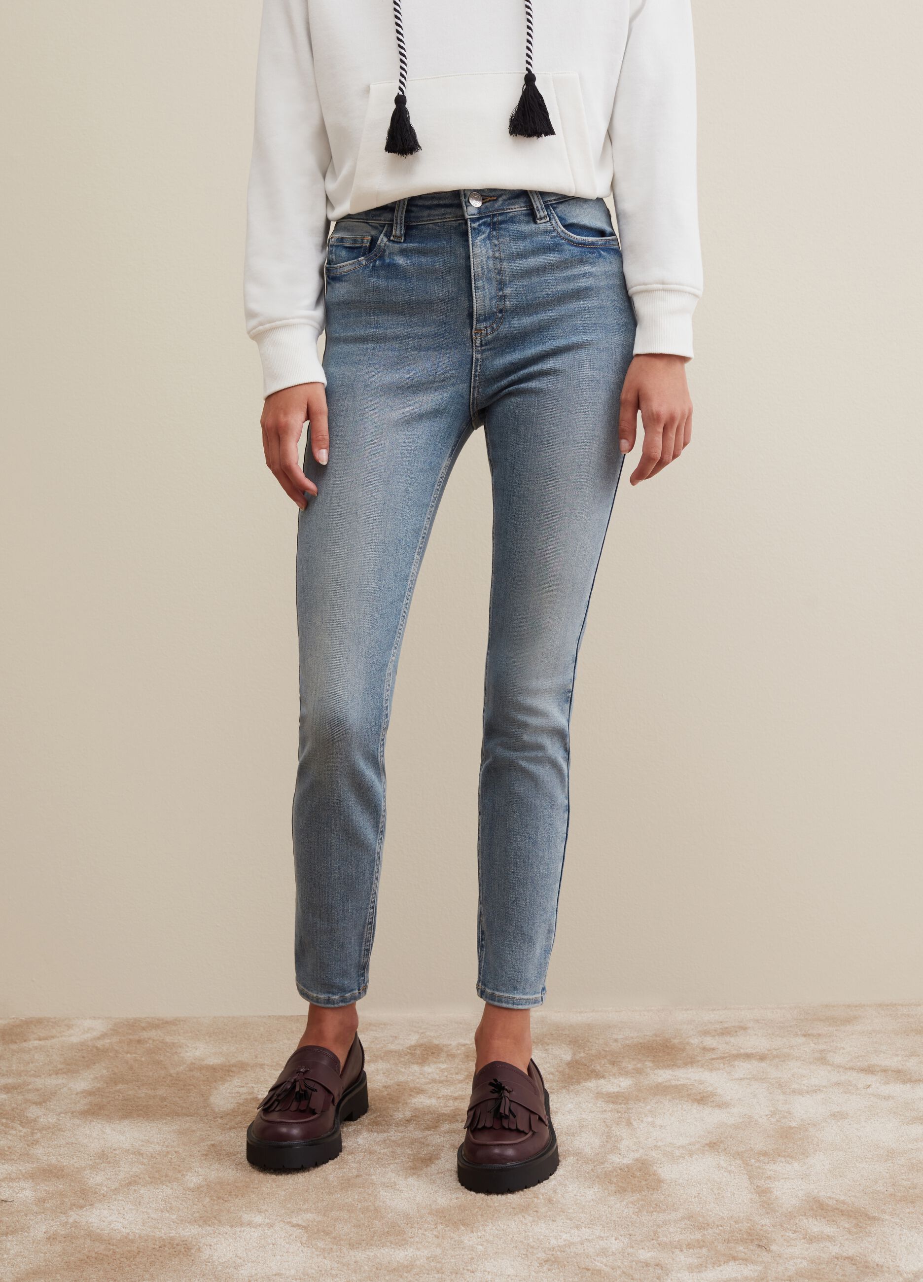 Women's Italian Jeans: Skinny, Wide Leg & More | PIOMBO